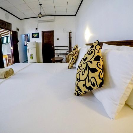 The Nook Otel Hikkaduwa Dış mekan fotoğraf